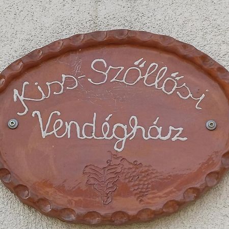 Kiss-Szollosi Vendeghaz Дебрецен Экстерьер фото